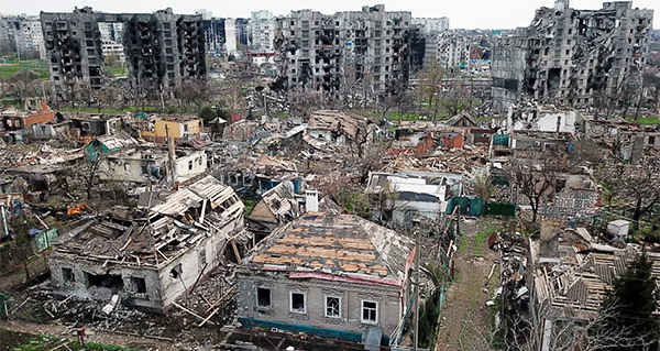 Розбомблене місто в Україні
